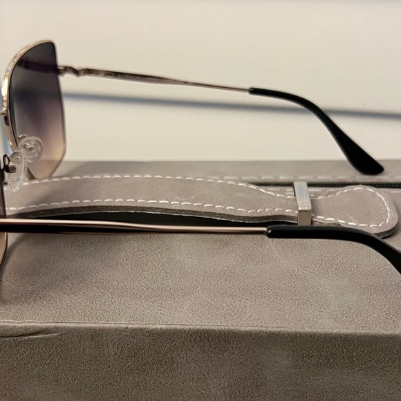 Oscar de la Renta sunglasses - Picture 6 of 6